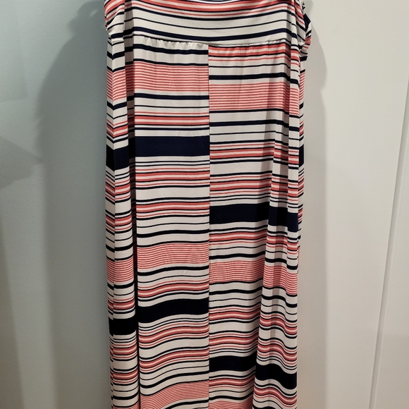 Navy and Peach Maxi - Picture 2 of 3